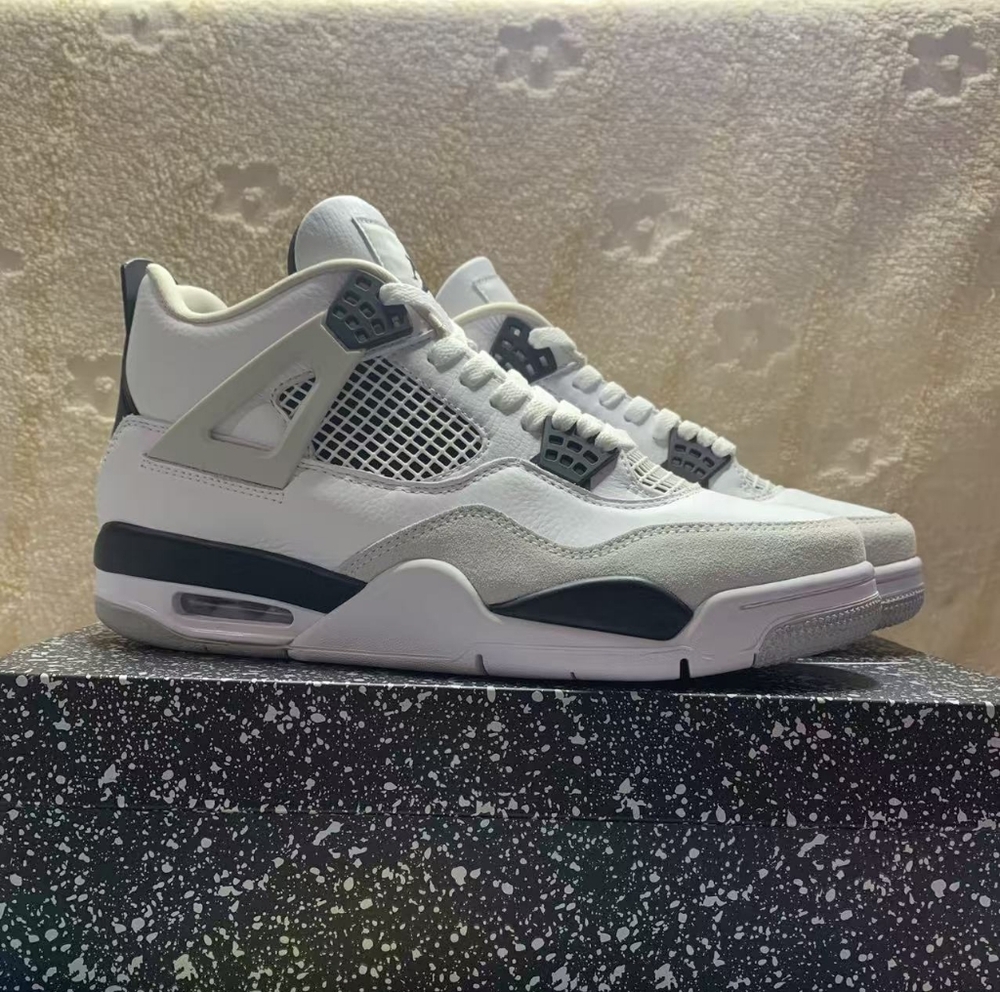New - Air Jordan 4 Retro Military Black